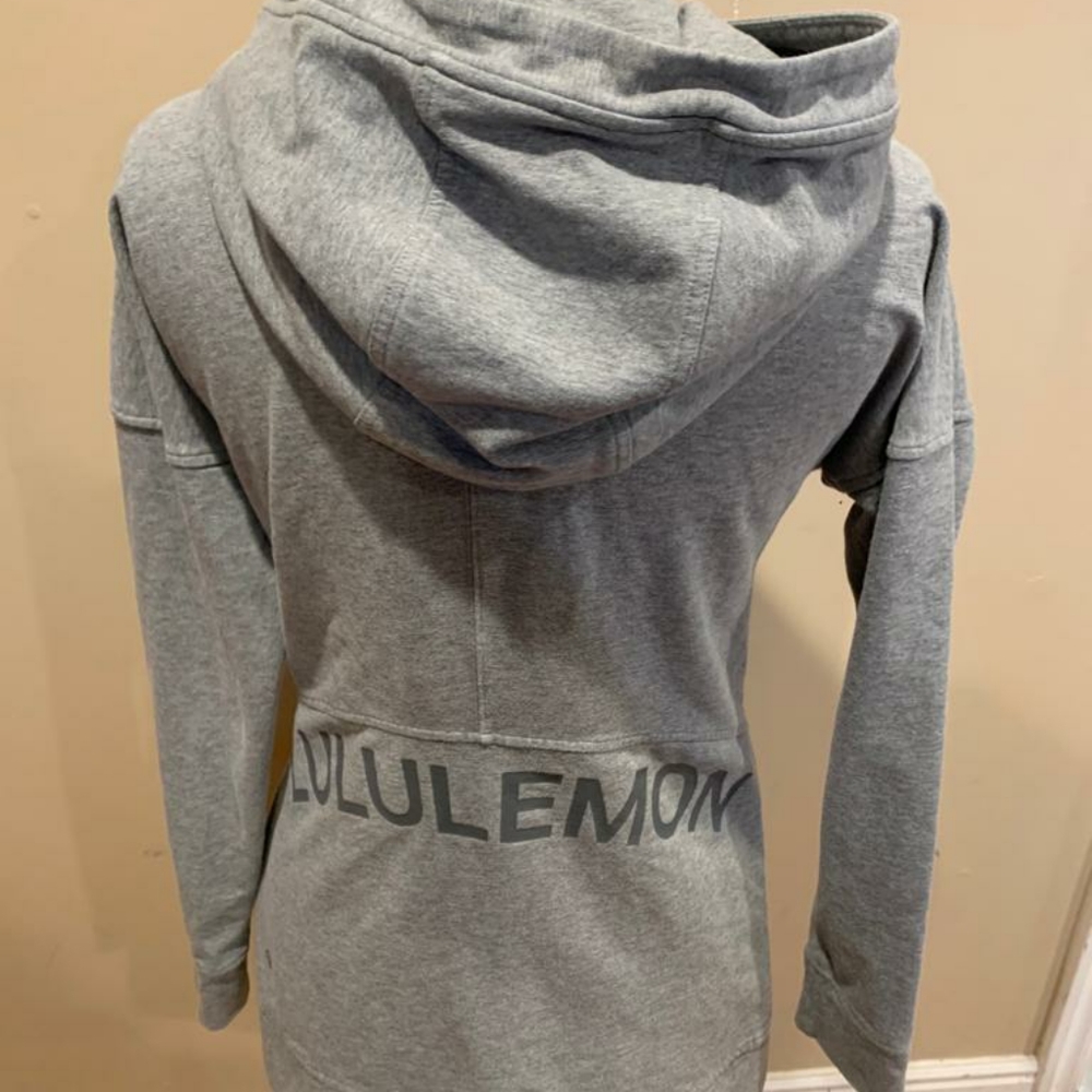 Lululemon hoodie size 6